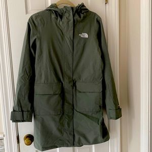 North Face Women’s City Breeze Rain Parka - waterproof